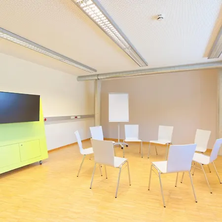 Jugend- Und Familiensporthotel Hotel *
