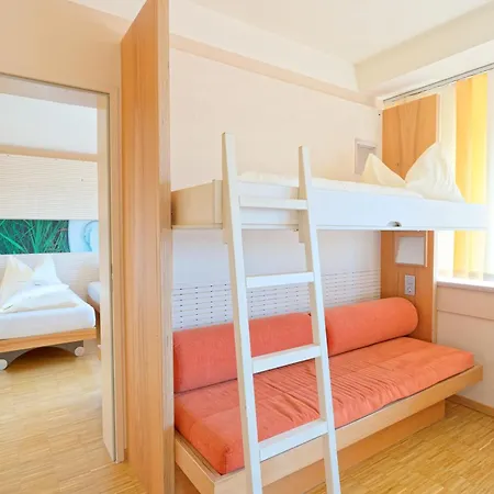 Jugend- Und Familiensporthotel Szálloda