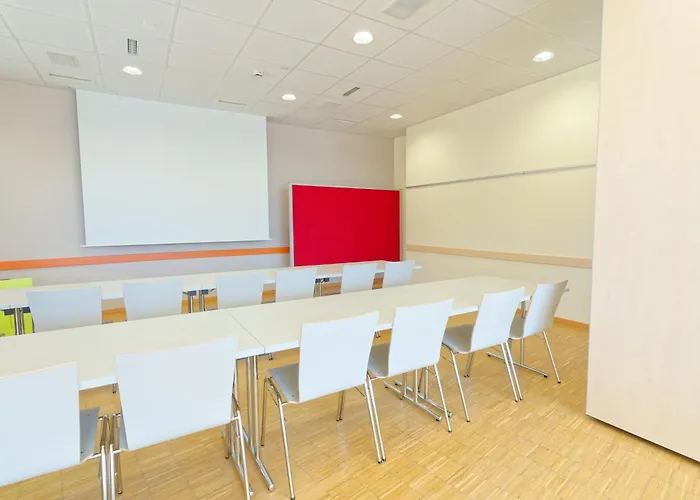 Jugend- Und Familiensporthotel Hotel *